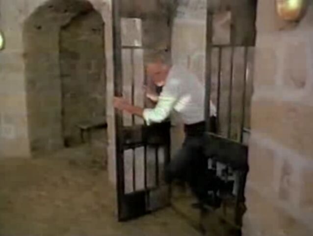File:Evasion.jpg