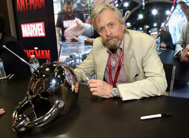 File:Michael douglas sdcc 2014.jpg