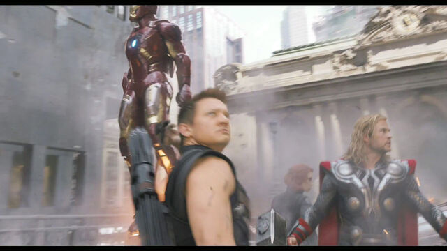 File:Avengers-super-bowl085.jpg