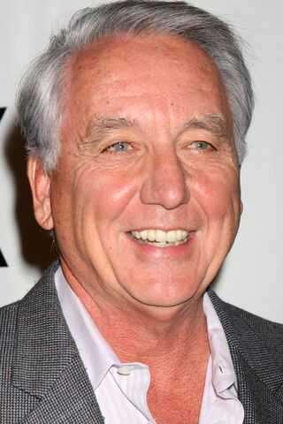 File:Bob Gunton.jpg