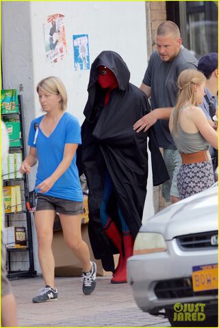 File:Spider-man-swings-into-action-on-set-12.jpg