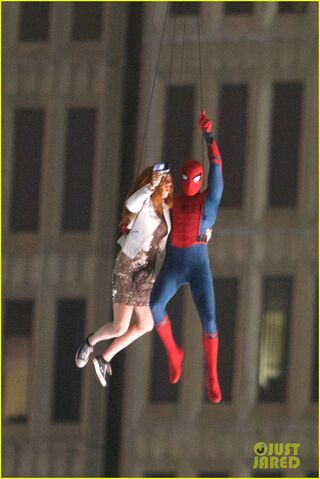File:Spider-man-stunt-doubles-helicopter-scene-04.jpg