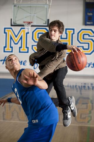 File:Flash and Peter Parker.jpg