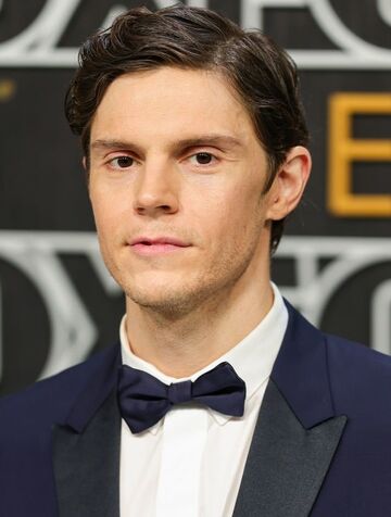 File:Evan Peters.jpg
