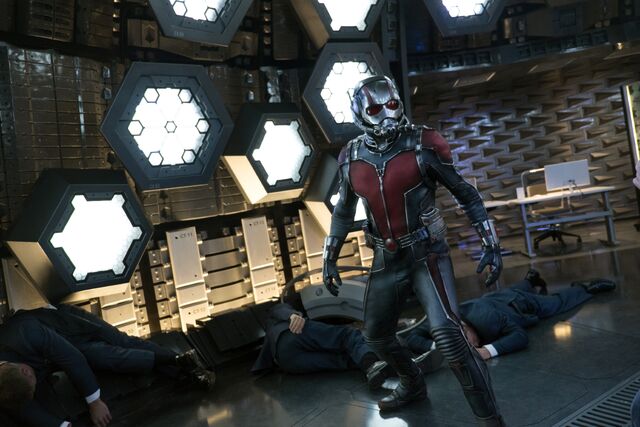 File:Ant-Man 08.jpg