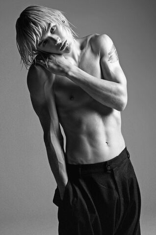 File:Luke-Worrall-by-Zeb-Daemen-04.jpg