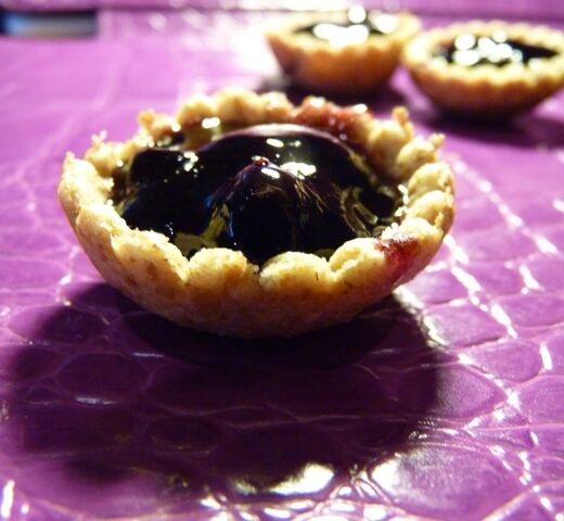 File:Fully-filled-blueberry-jam-mini-tarts-e1349557294939.jpg
