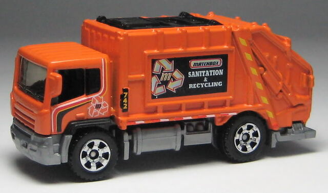 File:0810packGarbageTruck.jpg