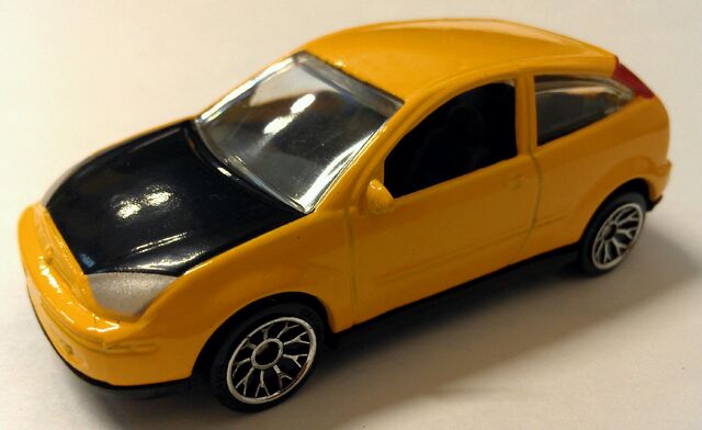 File:Ford focus yellow.jpg