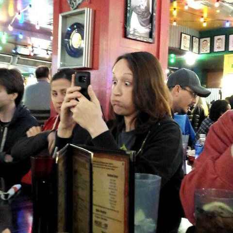 File:Zoe k.jpg