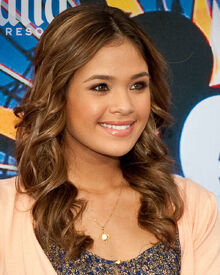 800px-Nicole Anderson