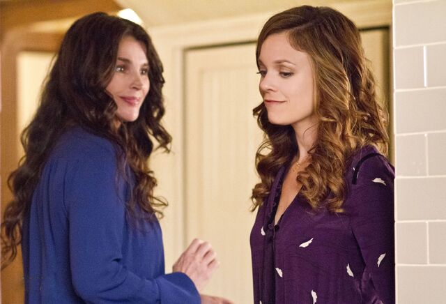 File:Still1x107.jpg