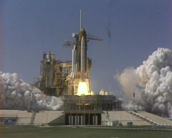 File:Columbia launch, 1992.jpg