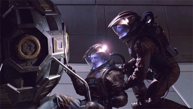 File:Romulan mine traps Reed.jpg