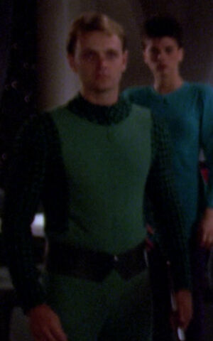 File:Ten forward waiter 3, 2370.jpg