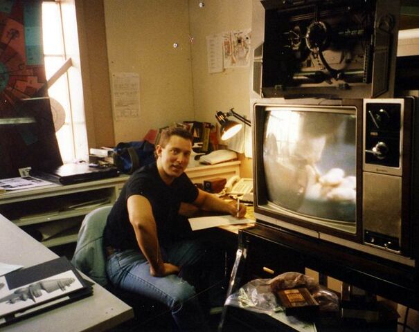 File:Jim Martin at work in the Deep Space Nine Art Department.jpg