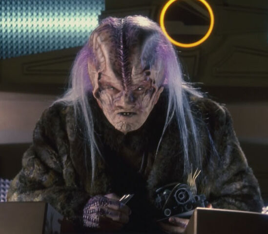 File:Kago-Darr.jpg