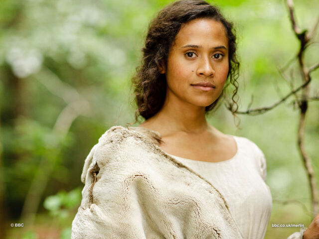Datei:Gwen-merlin-on-bbc-1681rz3.jpg