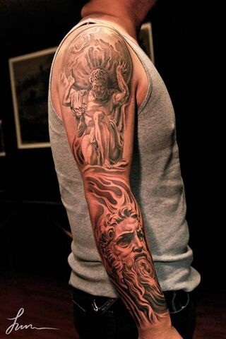 Datei:Zeus Tattoo1.jpg