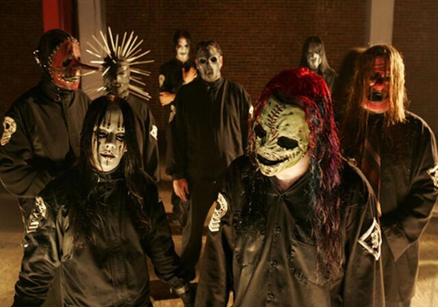 Archivo:Slipknot 2004.jpg