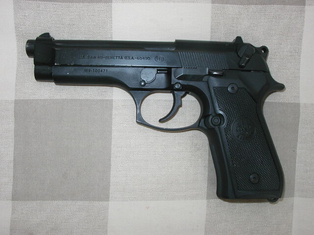 File:Beretta m9.jpg