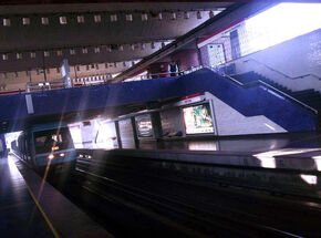 Metro Neptuno