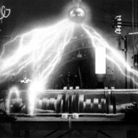 File:Metropolis08-188x188.jpg