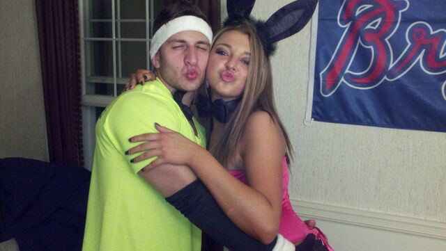 File:Kisses.jpg