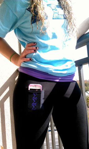 File:Yoga Pants - 02.jpg