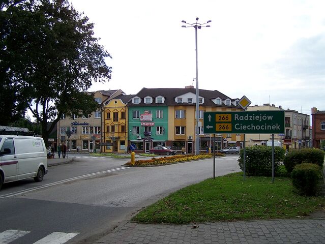 Plik:Centrum Aleksandrowa Kujawskiego.jpg
