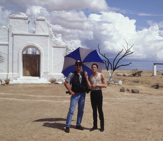 File:In-The-Closet-michael-jackson-7483356-1064-918.jpg