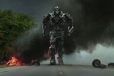 Transformers-4-poster-crop-invasion