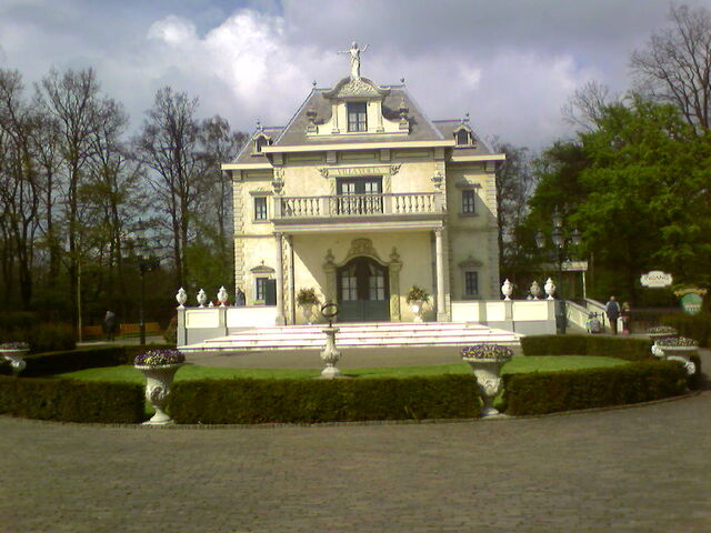 File:Villavolta1.jpg
