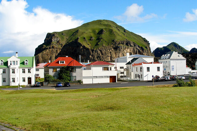 File:1024px-Heimaey houses and hill.jpg