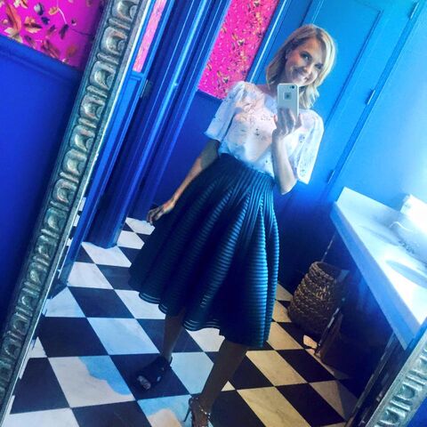 File:BTS Arielle Kebbel Midnight Texas I love you this much.jpg