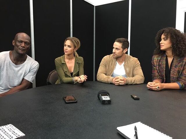 File:Arielle, Peter, Dylan and Parisa Comic Con Interview.jpg