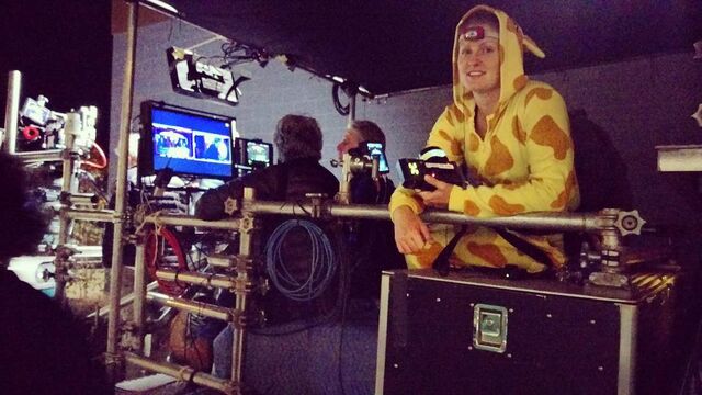 File:BTS giraffe on set.jpg