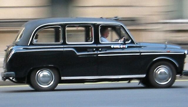 File:800px-Hackney carriage.jpg