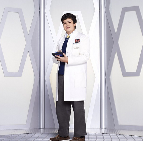 File:AlanPhoto.png