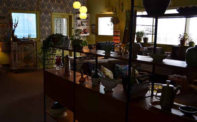 File:Vivien flat 01.jpg