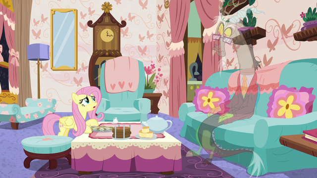 File:Fluttershy "doing anything for ya?" S7E12.png