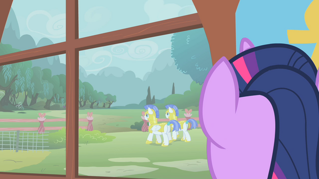 File:Guards leaving S1E22.png
