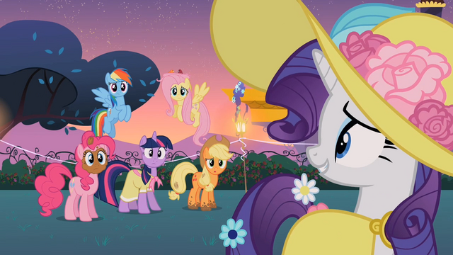 File:Rarity awkward smile S2E9.png