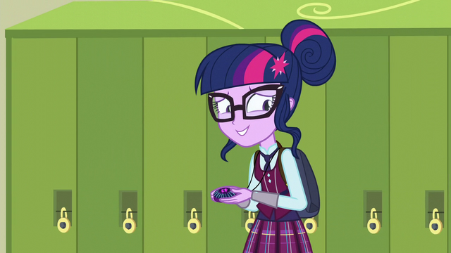 File:Twilight nervously says hello in return EG3.png