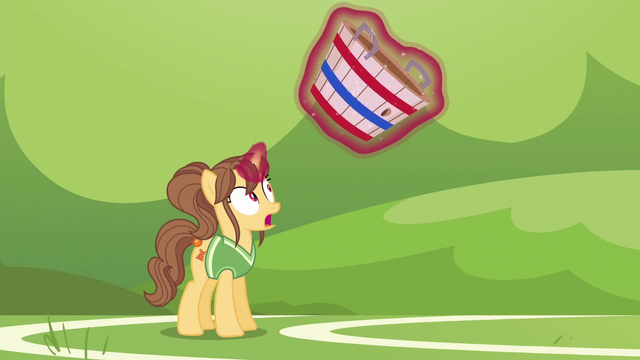 File:Tryout unicorn mare gasps in shock S6E18.png