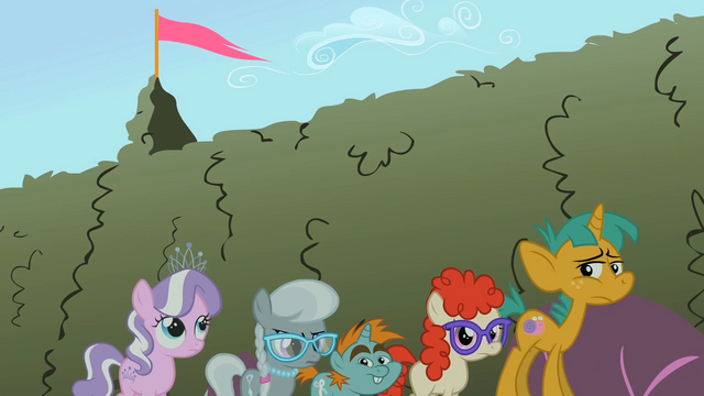 File:Twist Cutie Mark Crusaders Fighting Cheerilee's Class6 S2E1.png