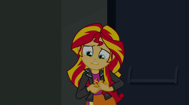 File:Sunset Shimmer twiddling her fingers EG2.png