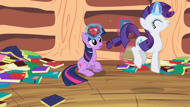 File:Rarity hippity hop S2E10.png