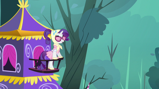 File:Rarity on balcony S3E6.png