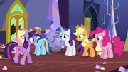 Twilight "make them feel welcome" S5E11.png